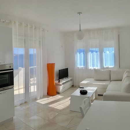 White Residence Apartament Sarandë Exterior foto